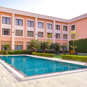 Ośrodek wypoczynkowy Tivoli Grand, Delhi